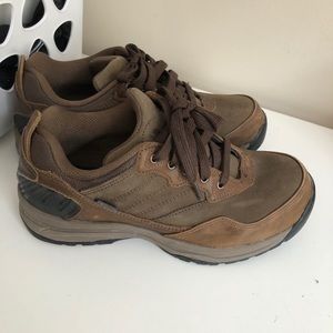 New balance Hiking Shoes size 7.5
